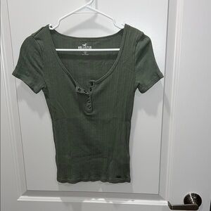 Hollister Women's Green Ribbed Top